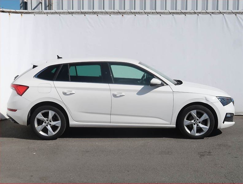 Škoda Scala (2020) Style 1.6 TDI, Serv.kniha - fotka 6 z 17