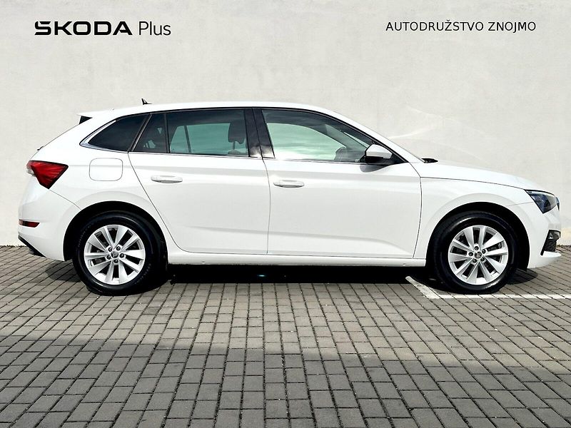 Škoda Scala (2023) 1,0TSI 81KW STYLE - fotka 7 z 22