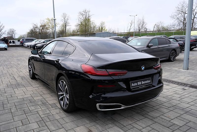 BMW Řada 8 840i Gran Coupe/Led/340 PS - fotka 4 z 49