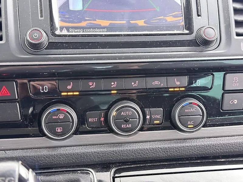 Volkswagen Multivan 2.0TDI 150kW DSG 4x4 Long TZ - fotka 11 z 14