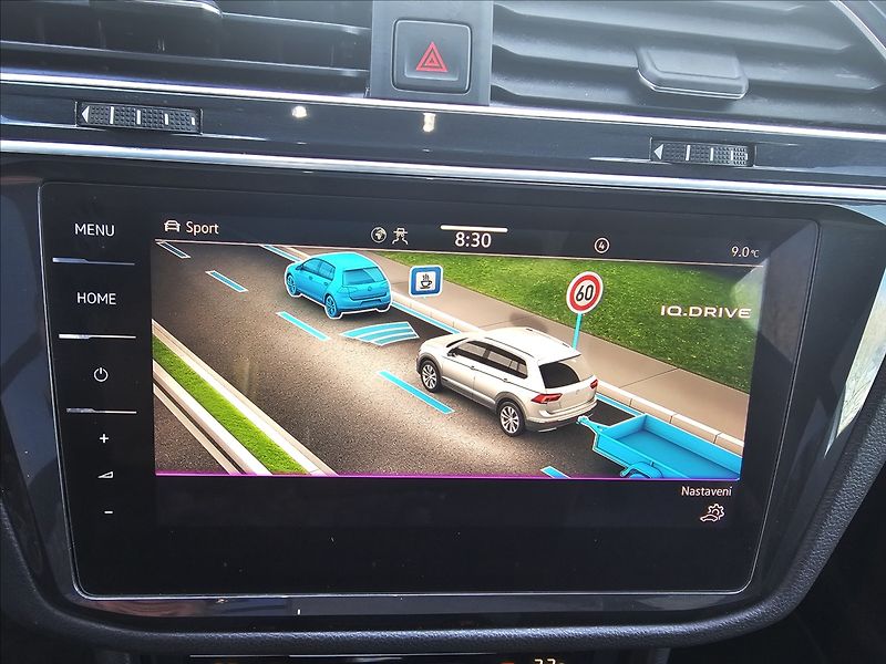 Volkswagen Tiguan 2,0 TSi 235KW D7 R DPH NAVI - fotka 30 z 44
