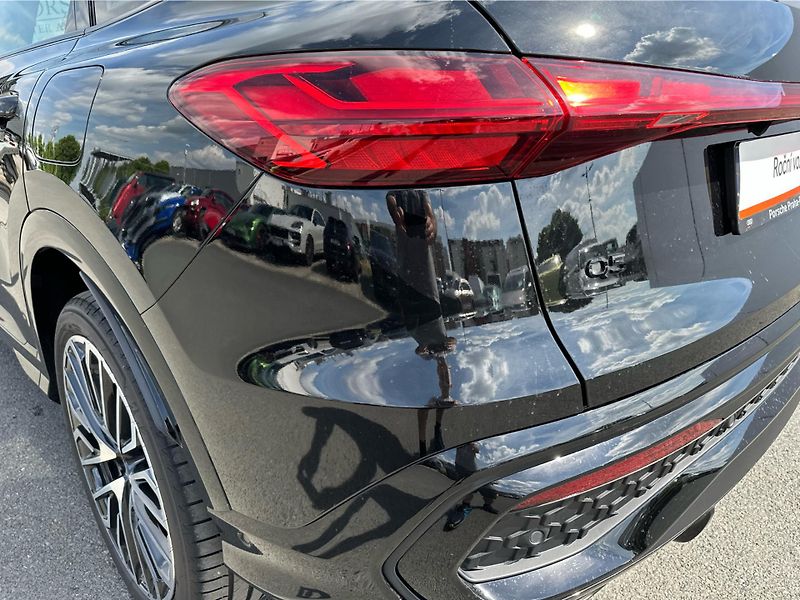 Audi Q5 (2026) SB e-hybrid quattro 220kW STR - fotka 21 z 24