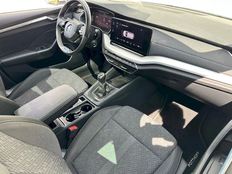 Škoda Octavia (2023) 2.0 TDI 85kW Style Combi - fotka 7 z 28