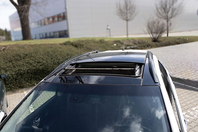 Nissan Murano Bez investic, servisované. - fotka 40 z 47
