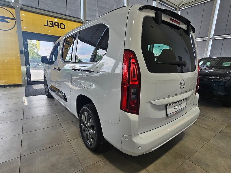 Opel Combo (2026) Elegance Plus XL AT8 7 míst - fotka 7 z 22