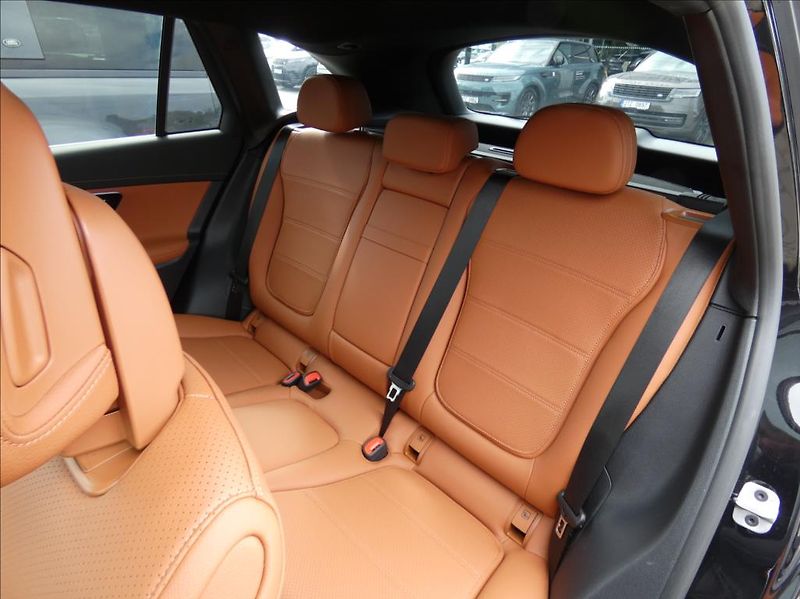 Mercedes-Benz GLC 2,0 220d 4M, 1.Maj, ČR, DPH - fotka 20 z 47