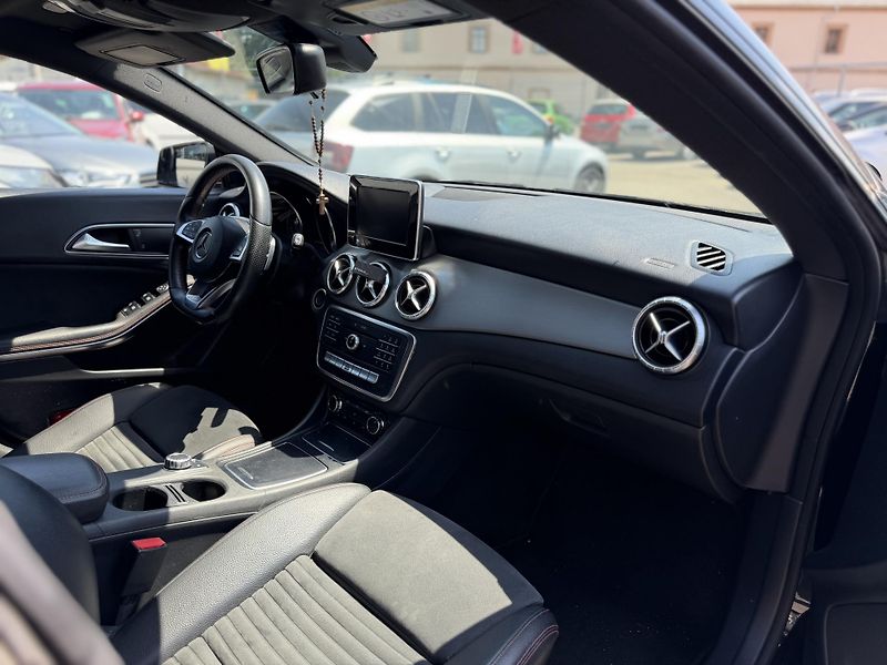 Mercedes-Benz CLA AMG-line - fotka 11 z 14