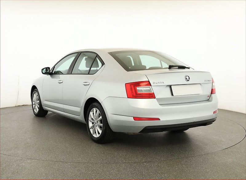 Škoda Octavia (2013) 1.8 TSI, Tempomat - fotka 4 z 18