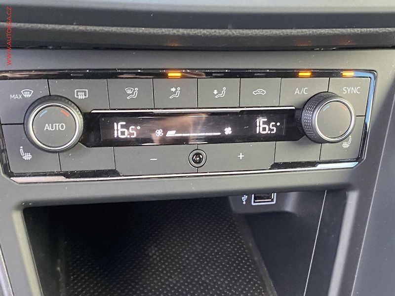 Volkswagen Polo (2018) 1.0 TSi, Highline, LED, TZ - fotka 14 z 16