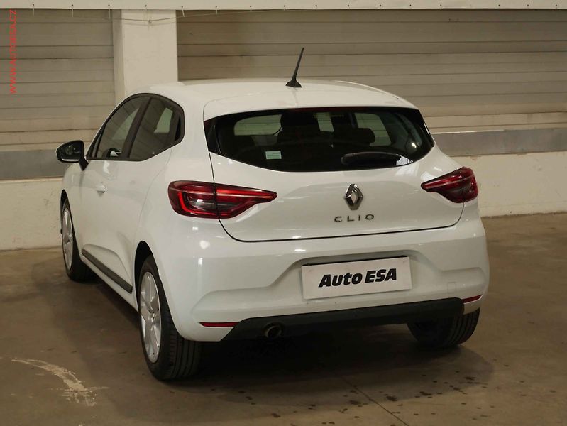 Renault Clio (2022) 1.0 TCe, 1.maj,ČR, LED, AC - fotka 4 z 16