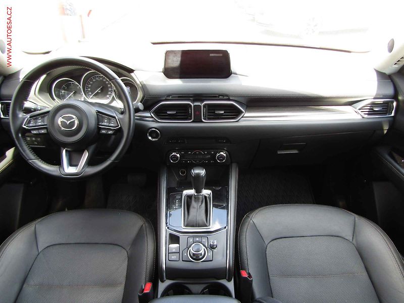Mazda CX-5 (2017) 2.2D 4x4, ČR, AT, navi - fotka 8 z 22