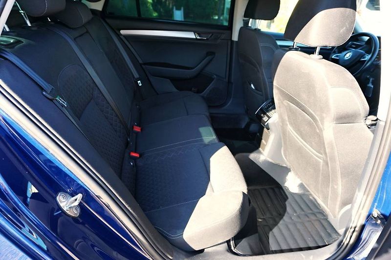 Škoda Superb (2015) STYLE 2,0 TDI 140 kW - fotka 16 z 43