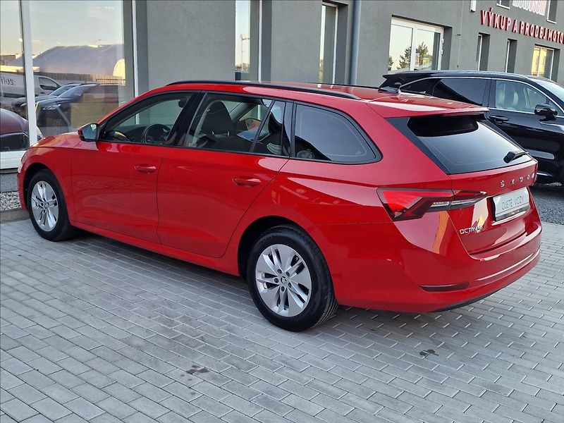 Škoda Octavia 2.0TDI DSG Ambition,ČR,1.Maj. - fotka 7 z 50