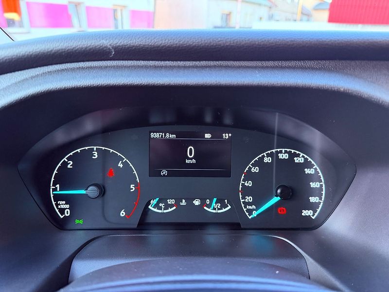 Ford Tourneo Custom 2.0 EcoBlue Titanium L2, ČR, 8 - fotka 22 z 32