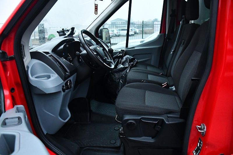 Ford Transit 2.0TDCi 125kW SKŘÍN - fotka 13 z 21