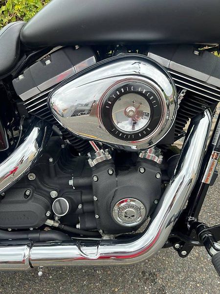 Harley-Davidson FXDB Dyna Street Bob (2013) - fotka 10 z 15