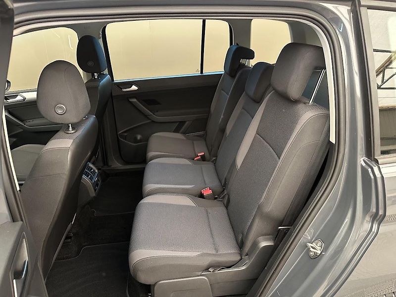 Volkswagen Touran (2021) 2.0 TDi Trendline Pano.  - fotka 9 z 25