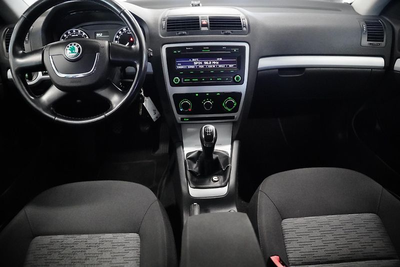 Škoda Octavia - fotka 5 z 20
