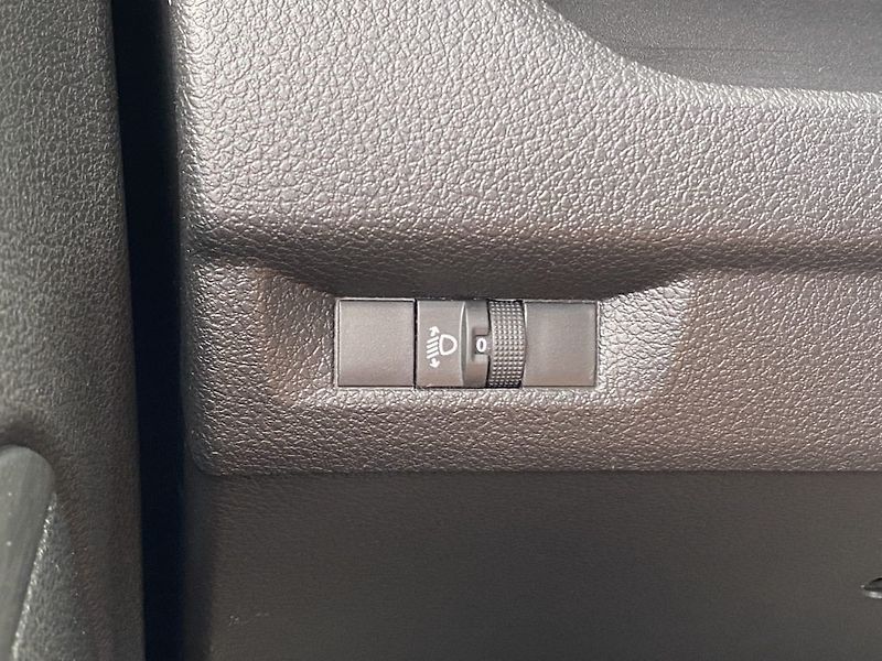 Toyota ProAce 2.0D, ČR, Active L2, DPH - fotka 24 z 24