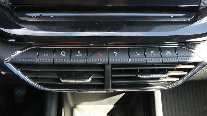 Škoda Octavia Combi 2,0 TDI Style DSG 110 kW - fotka 18 z 25