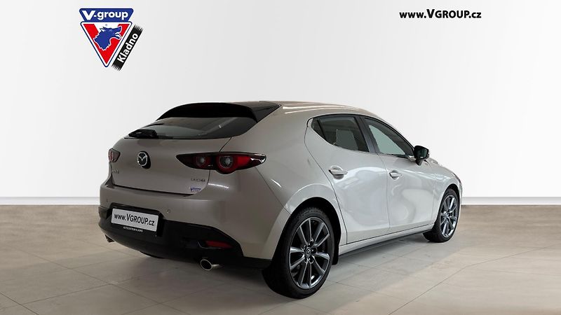 Mazda 3 (2023) 2.0 G122 Plus PO 1. MAJITELI - fotka 4 z 22