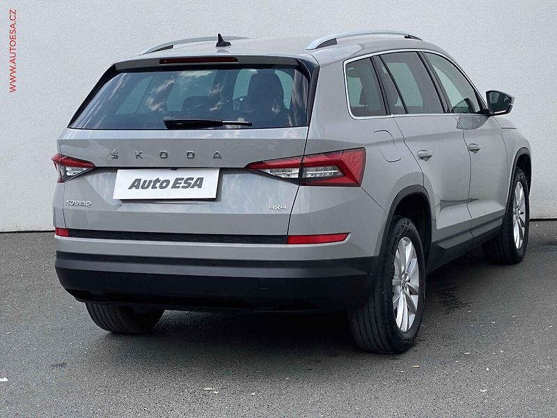 Škoda Kodiaq (2021) 2.0 TDi 4x4, Style, DSG - fotka 4 z 19