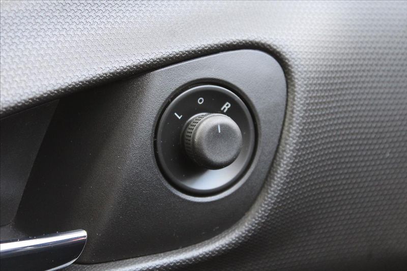 Opel Meriva 1,4 i  ČR,1.MAJITEL,57.276KM - fotka 16 z 23