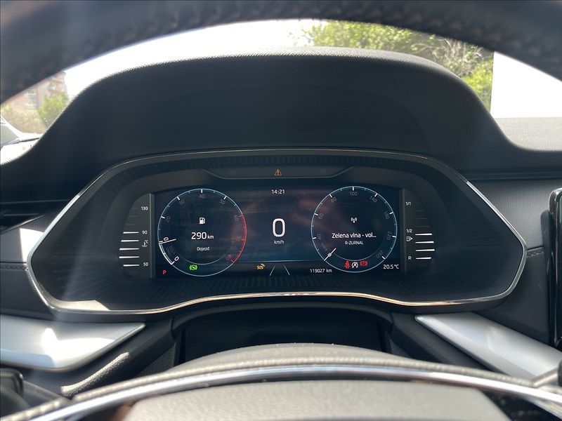 Škoda Octavia 1,5 TSI DSG Ambition Plus - fotka 9 z 23