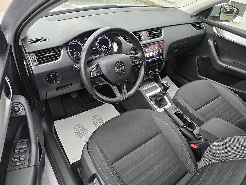 Škoda Octavia STYLE LED DIGIKLIMA-DPH - fotka 9 z 37