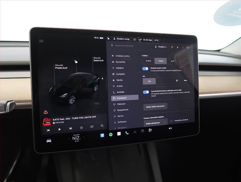 Tesla Model Y (2023) Long Range AWD 79kWh, SoH 91% - fotka 25 z 33