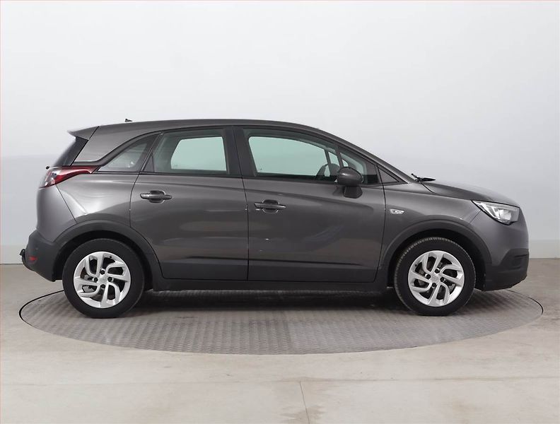Opel Crossland X (2020) Business 1.2, Tempomat - fotka 6 z 17