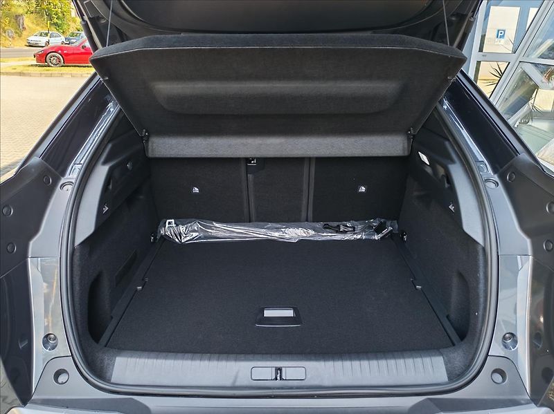 Peugeot 3008 (2026) 1,2 3008 ALLURE Hybrid 145 e-D - fotka 9 z 17