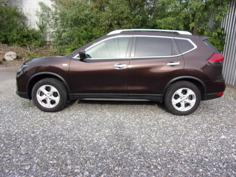 Nissan X-Trail (2020) 1.3DIG-T 117kW DCT CONECTA CZ - fotka 9 z 28
