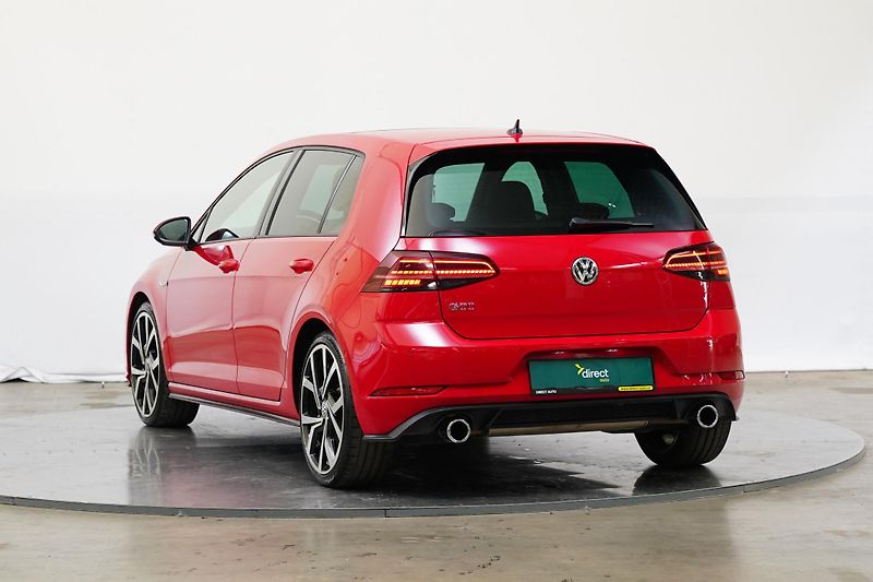 Volkswagen Golf - fotka 4 z 6
