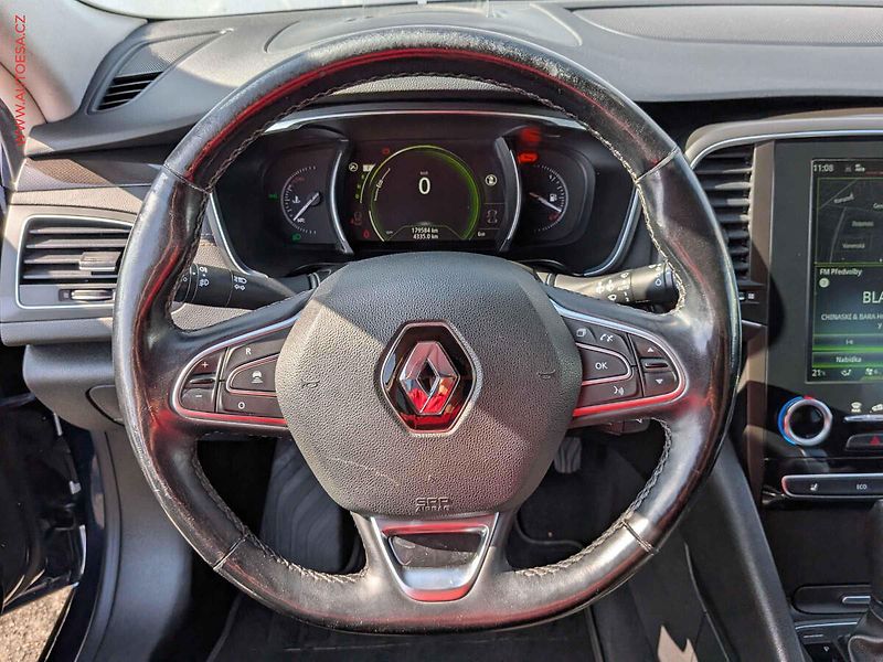 Renault Talisman (2016) 1.6dCi 4Control, 1.maj, AT - fotka 15 z 16