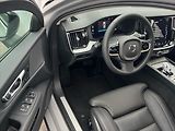 Volvo V60 2,0 145kW FWD PLUS DARK  B4  R - náhled 6