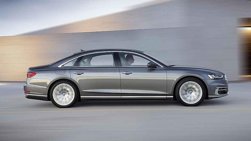 Audi A8L W12.