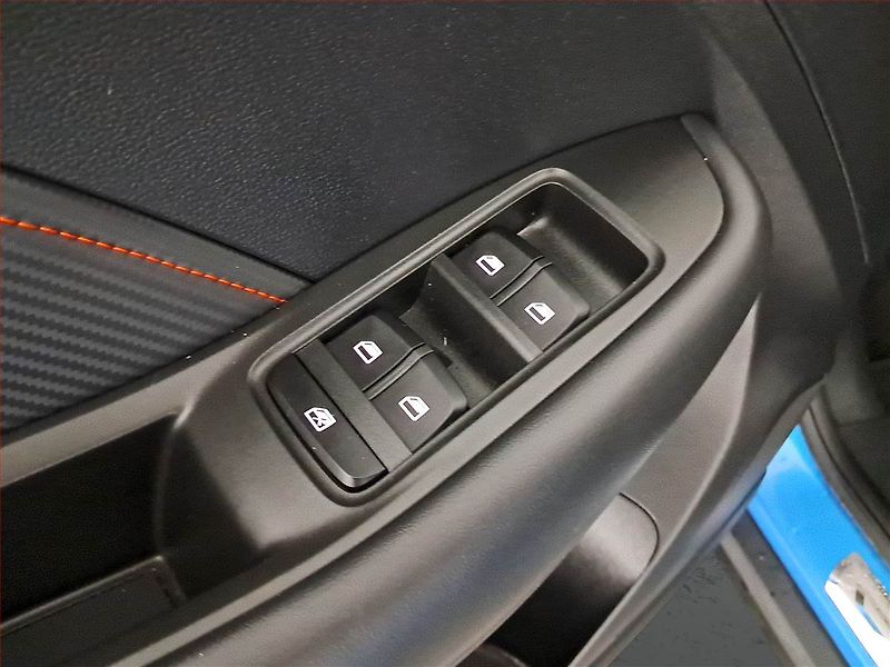 MG ZS (2023) 1.0 Turbo, Automat, ČR,1.maj - fotka 15 z 17