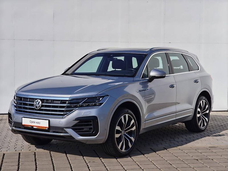 Volkswagen Touareg R-line 8TT 3,0TDI - fotka 1 z 28