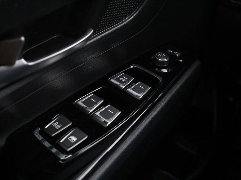 SsangYong Korando 1,5 Turbo 120kW e-XGI CZ - fotka 15 z 27