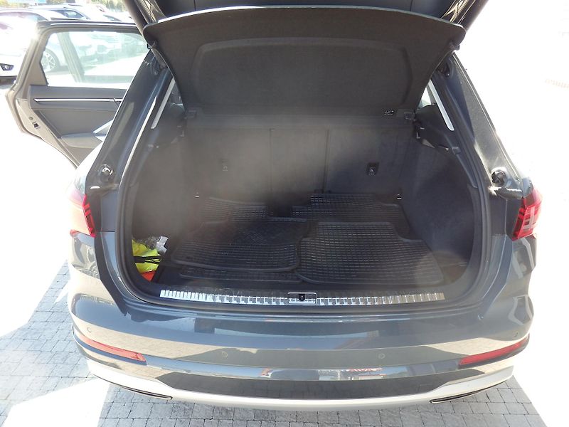 Audi Q3 1.5 35 TFSI 69660 KM NAVIGACE - fotka 8 z 26