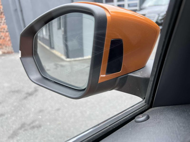 Škoda Fabia 1.0 TSi 81 kW CRYSTAL LIGHTING - fotka 17 z 18