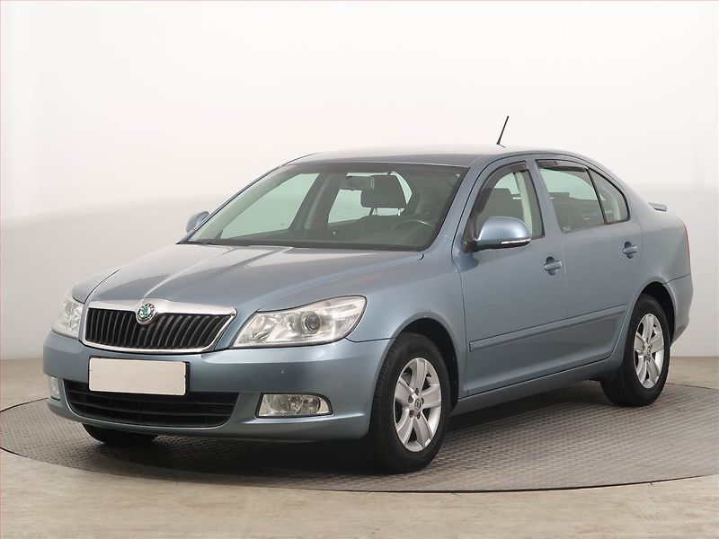 Škoda Octavia (2012) Ambition 1.4 TSI, Tempomat - fotka 2 z 13