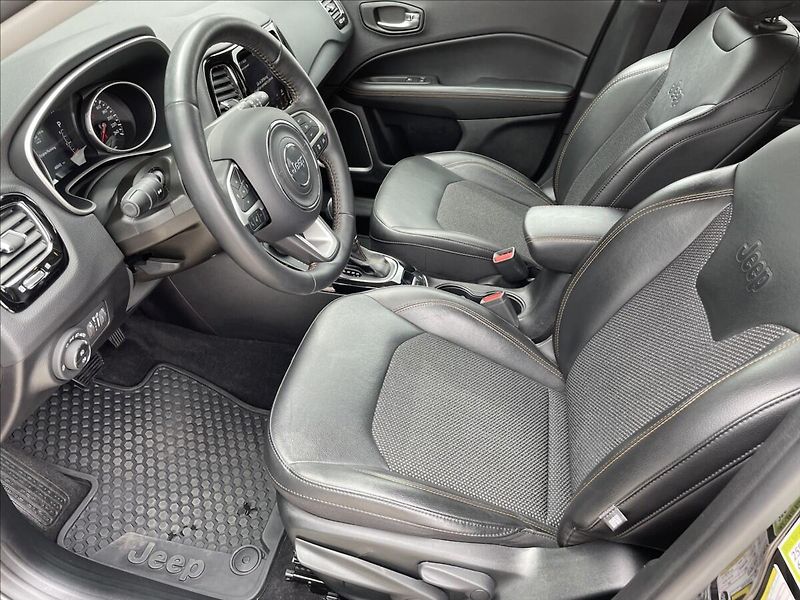 Jeep Compass 1,4 MultiAir AT9 Limited ČR.4x - fotka 18 z 29