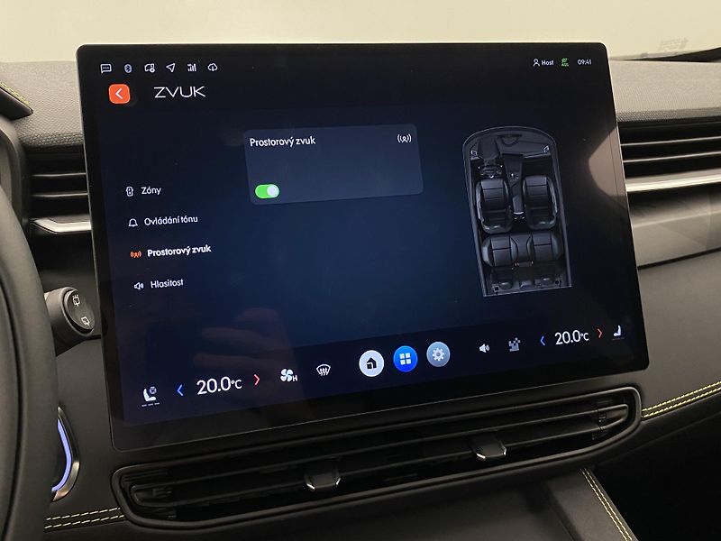 Lynk & Co 01 (2025) 01 MORE PHEV DEMO - fotka 72 z 102