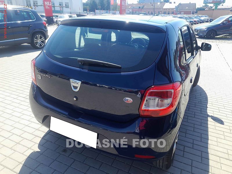 Dacia Sandero (2014) 1.2i, 2.maj,ČR, AC - fotka 2 z 3