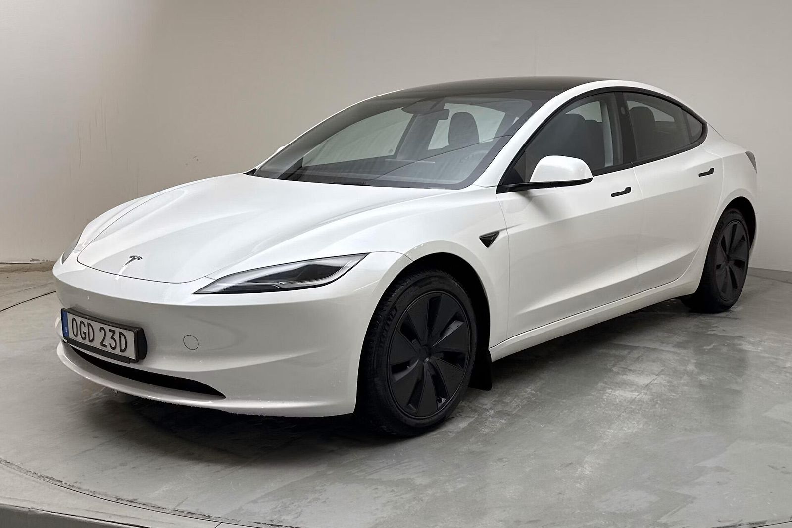Tesla Model 3 Long Range AWD Highland Tažné