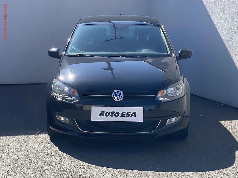 Volkswagen Polo (2011) 1.4 MPi, Style, tempo, park - fotka 2 z 15