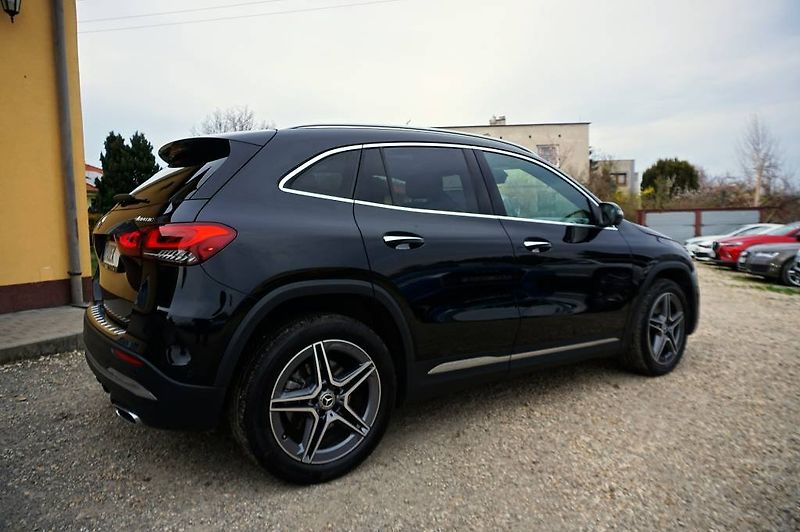 Mercedes-Benz GLA (2023) 4 MATIC 250 165 kW - fotka 3 z 54