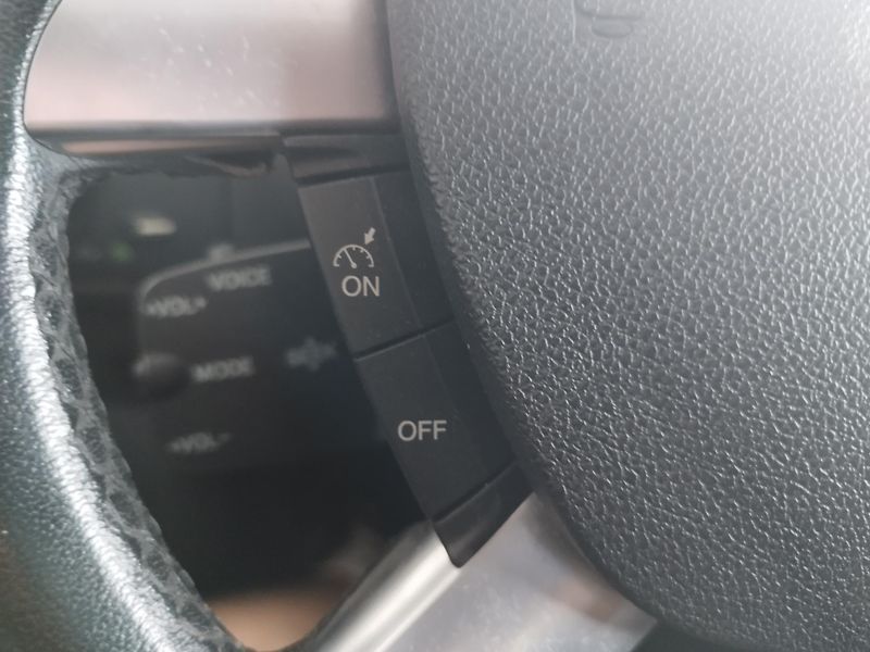 Ford Focus (2006) 2,0i,107KW,AUTOMAT,XEN,ALU,NAV - fotka 28 z 36